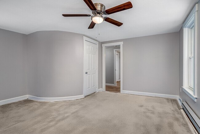 Building Photo - 105 Hamilton St