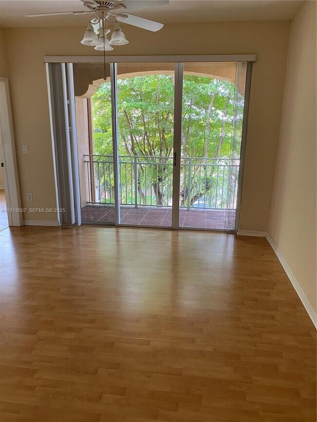 Building Photo - 6380 NW 114th Ave