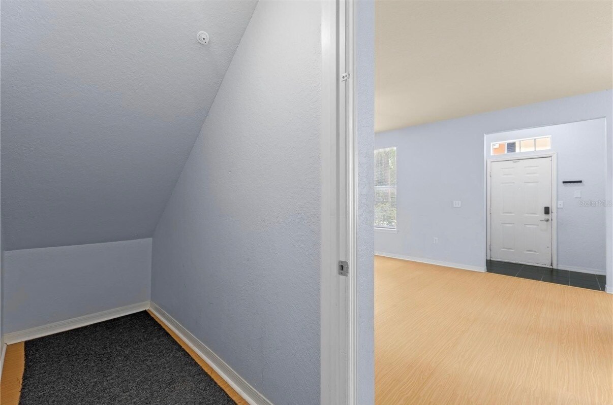 Building Photo - 6017 Westgate Dr