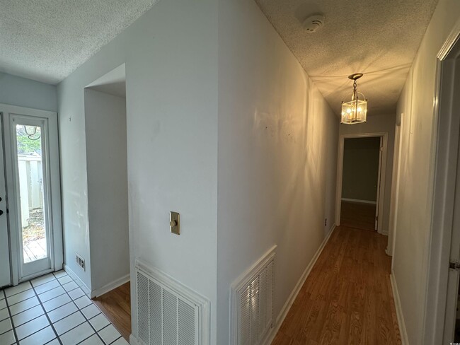 Building Photo - 58 Wedgefield Village Rd