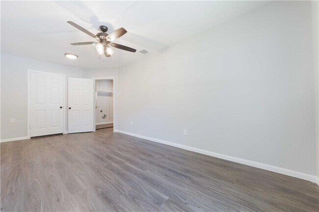 Building Photo - 1903 S 19th St