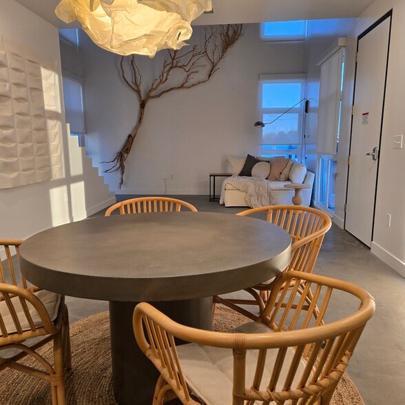 Living & dining area - 519 S 6th St