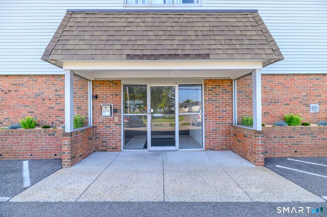 Building Photo - 155 Short Beach Rd