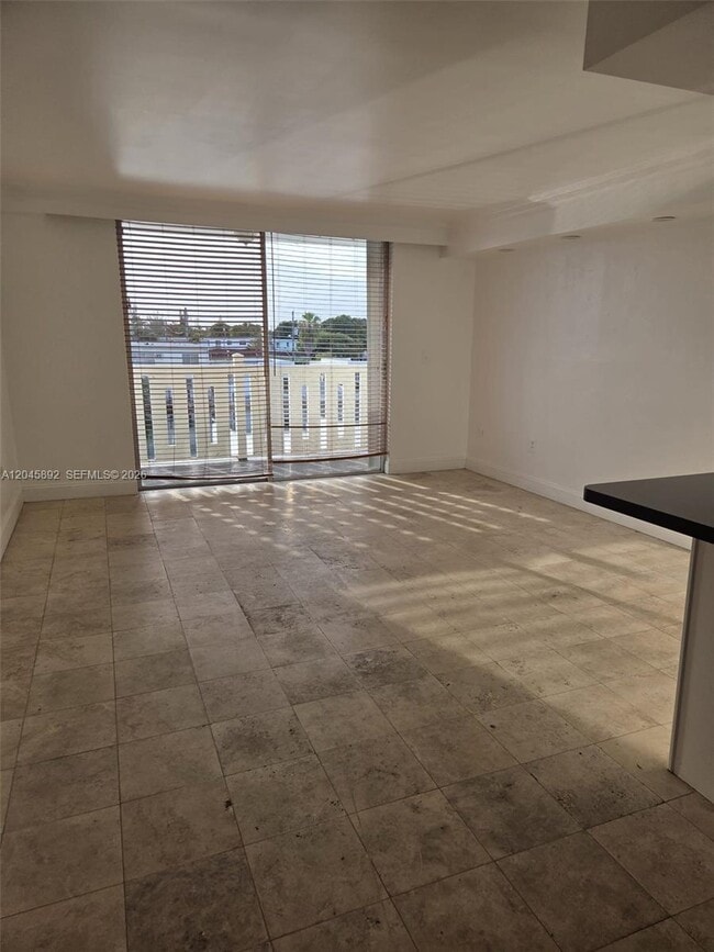 Building Photo - 7900 Tatum Waterway Dr