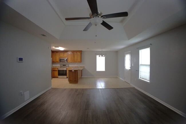 Building Photo - 5076 Branch Point Dr