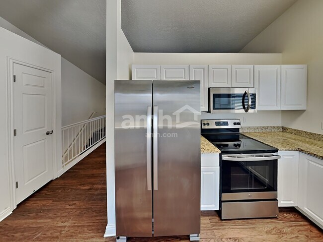 Building Photo - 5739 Impressions Dr