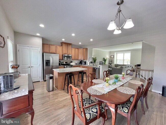 Building Photo - 110 Sweetgum Ct