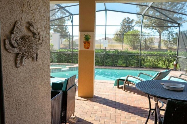 Building Photo - 8977 Rhodes St