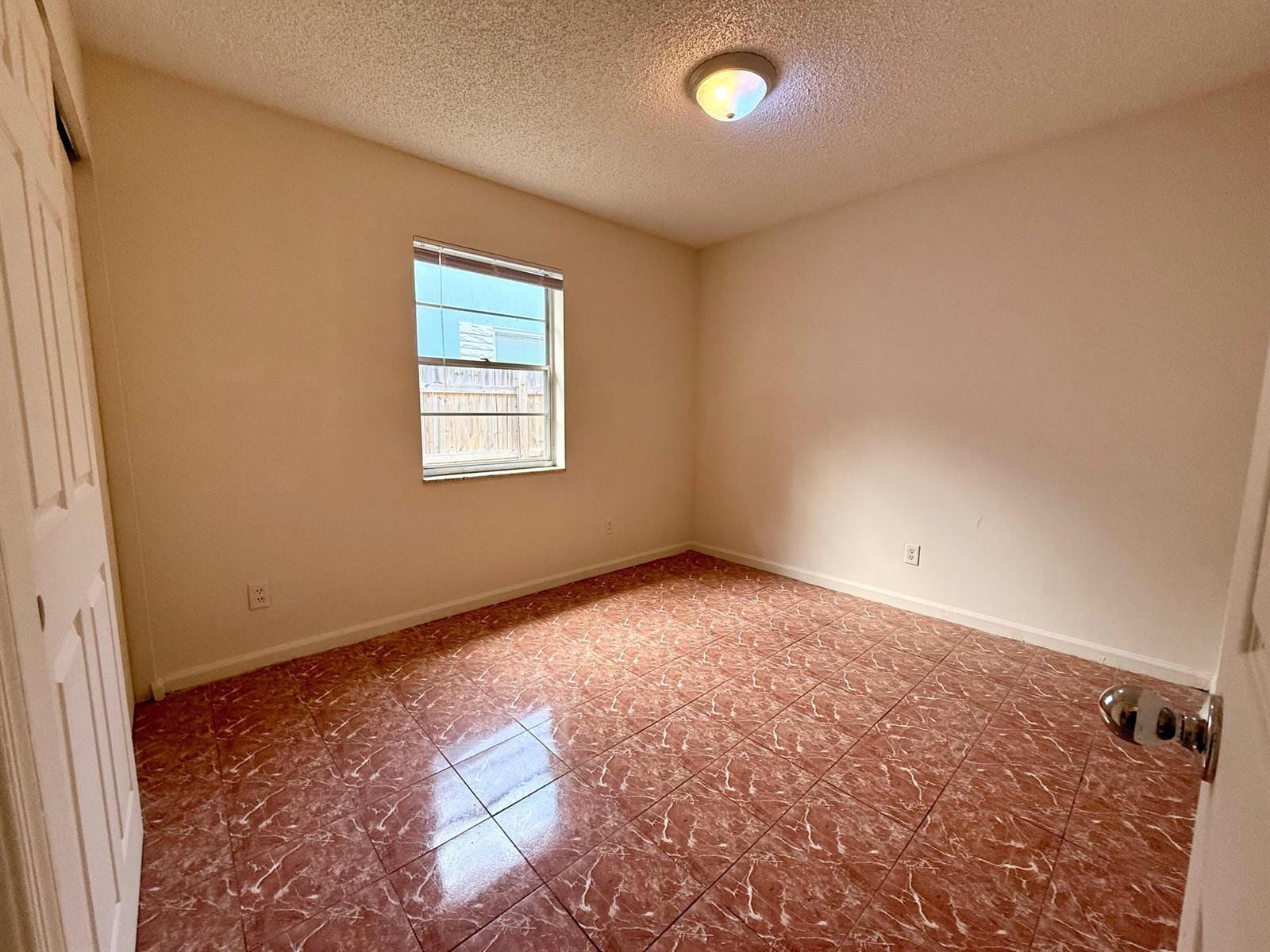 Building Photo - 411 55th St