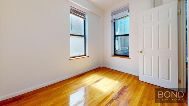 Building Photo - 237 E 5th St