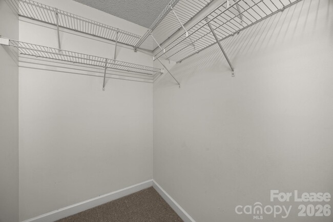 Building Photo - 2011 Chadwell Ct