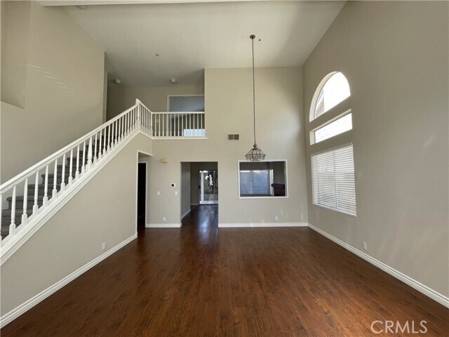 Building Photo - 7271 Kensington Dr