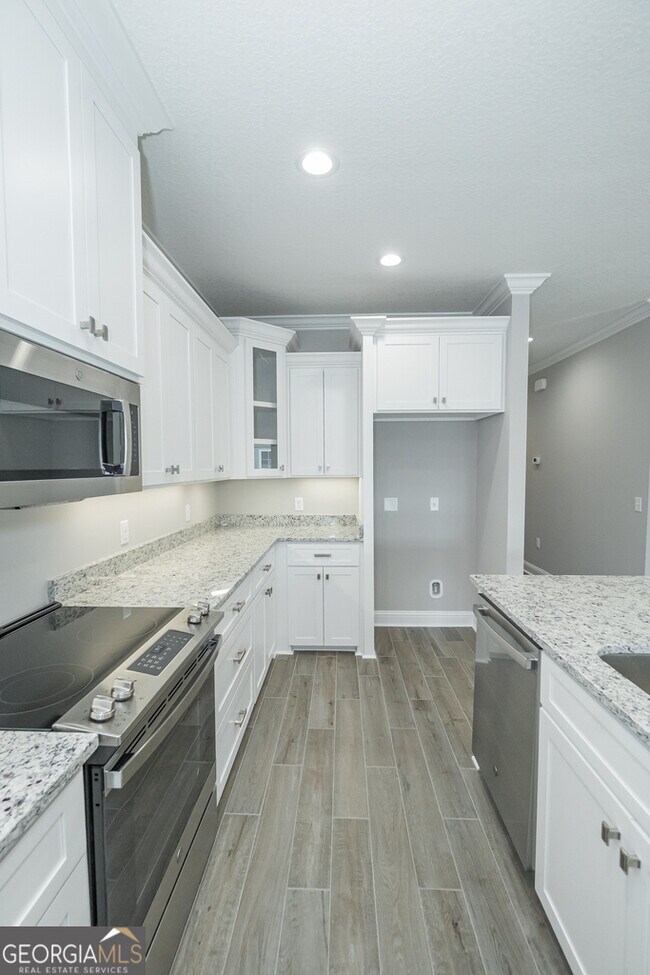 Building Photo - 229 The Villas Wy