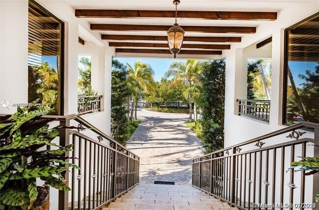 Building Photo - 181 Harbor Dr