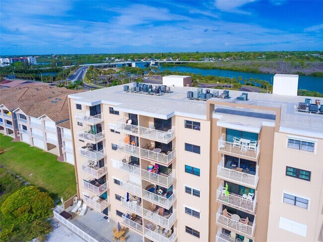Building Photo - 18650 Gulf Blvd