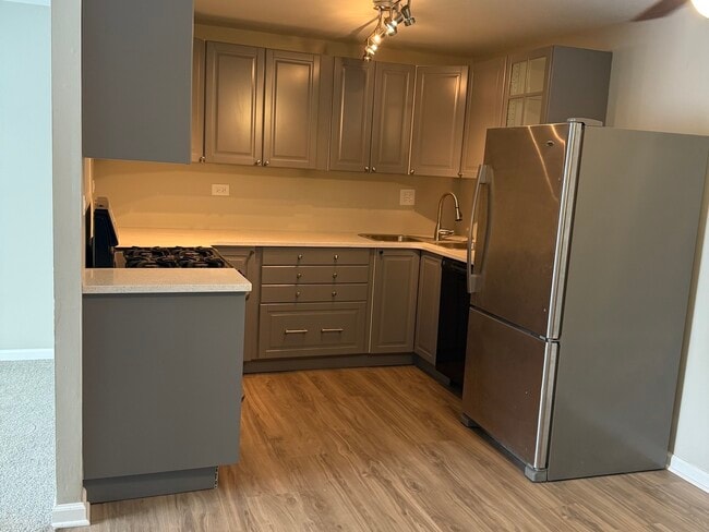 Building Photo - 1128 Quanset Ct