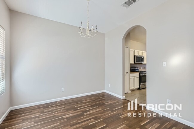 Building Photo - 312 Nogales Ln