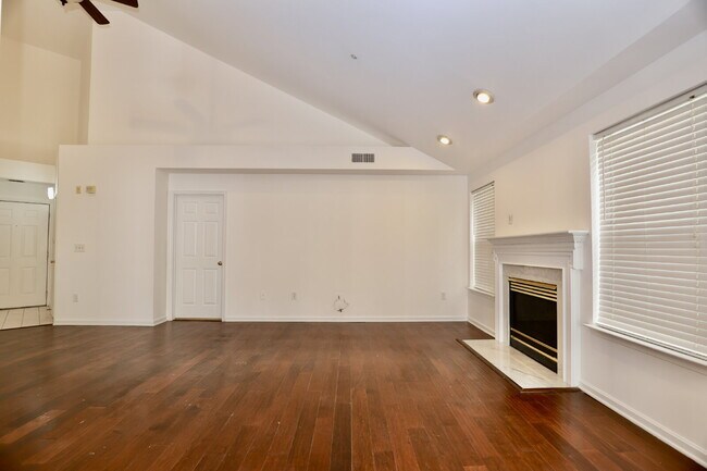 Building Photo - Welcome Home!