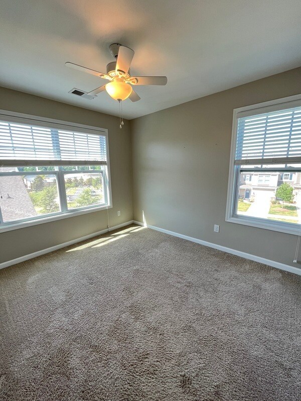 Building Photo - 4959 Harris Woods Blvd