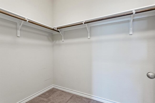 Building Photo - 12104 Cimaizon Dr