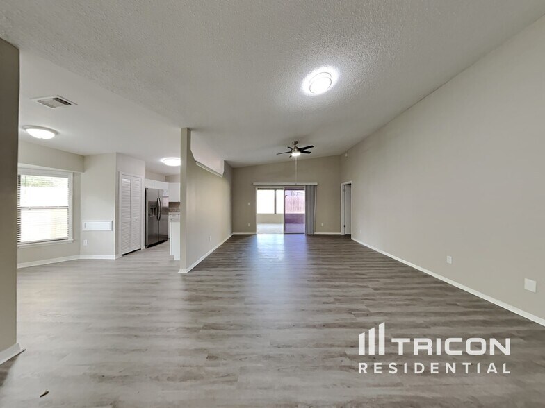 Building Photo - 14007 Annhurst Ct