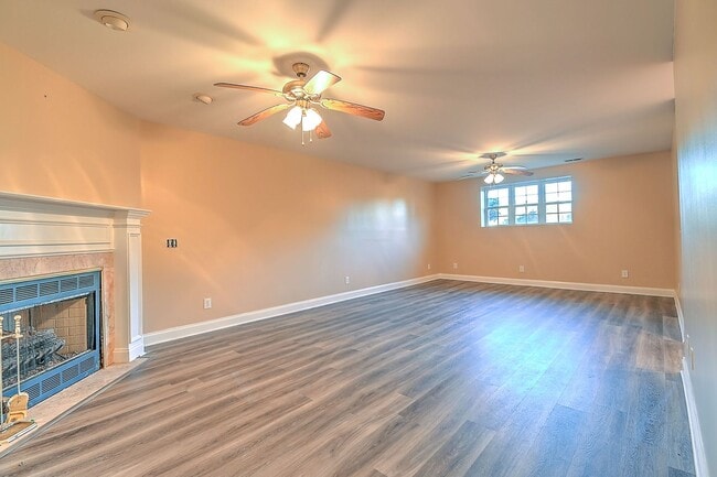 Building Photo - 168 Old Mill Ct