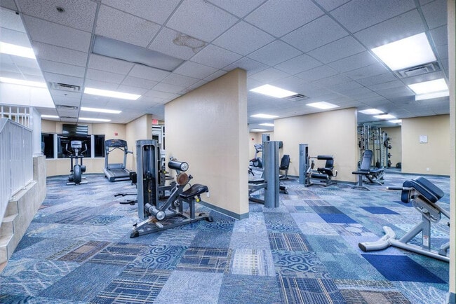 Building Photo - 16819 Front Beach Rd