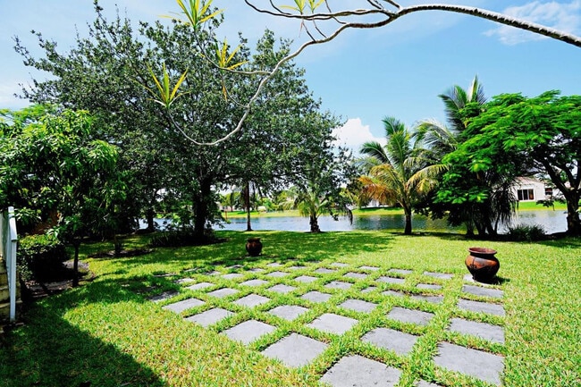 Building Photo - 1395 NW 155th Ln