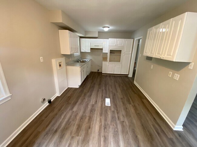 Building Photo - **ON HOLD** - TOTAL ELECTRIC - 3 Bedroom / 1 Bathroom Home for Rent in Columbus, GA***