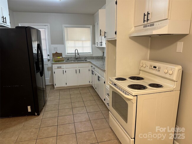 Building Photo - 3503 Burner Dr