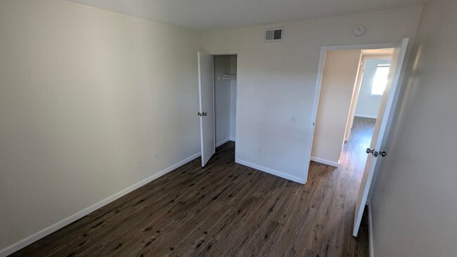 Building Photo - 2260 N Indian Canyon Dr