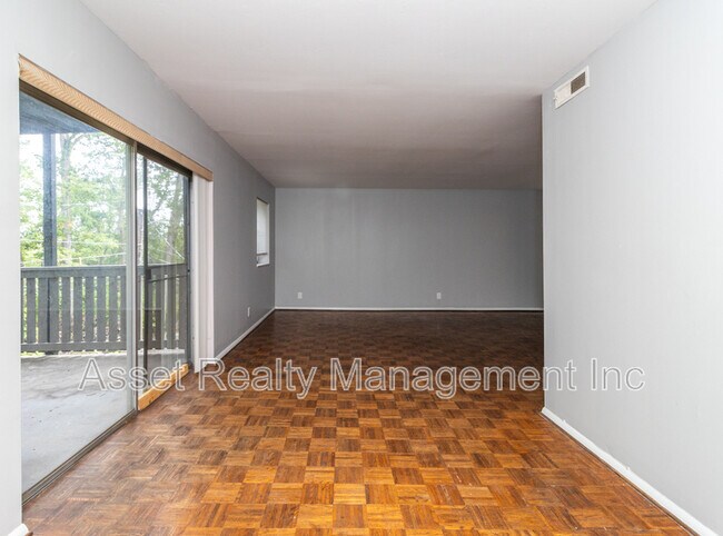 Building Photo - 3636 Taliluna Ave