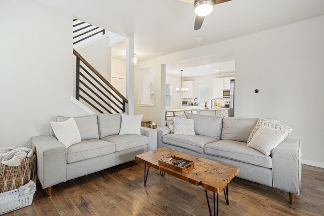 Building Photo - 740 Sage Forest Ln