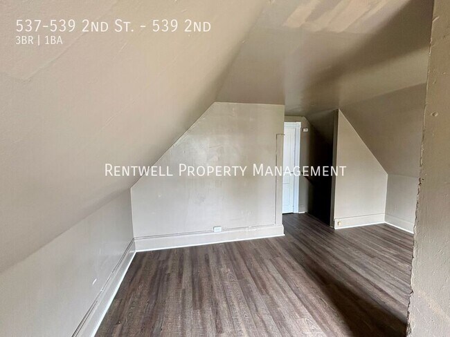 Building Photo - 537-539-539 2nd St