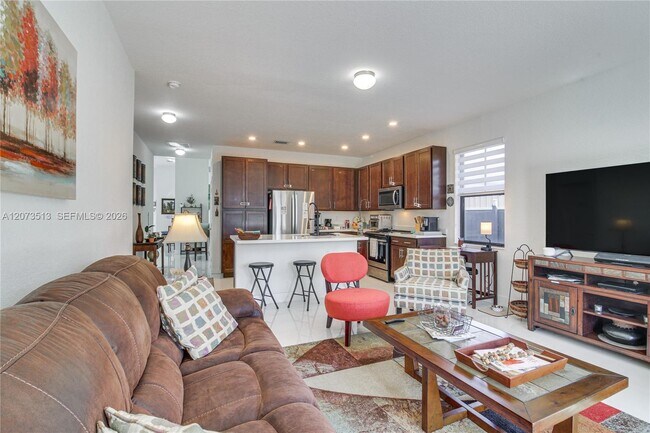 Building Photo - 3751 SW 97th Ave