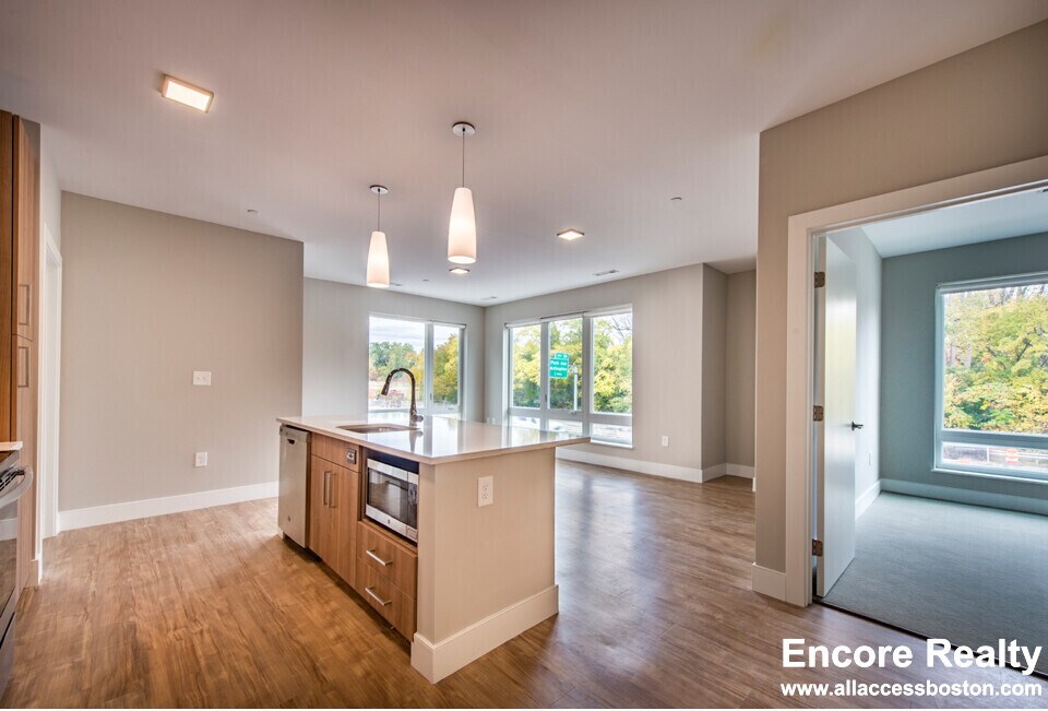 Building Photo - 203 Concord Tpke