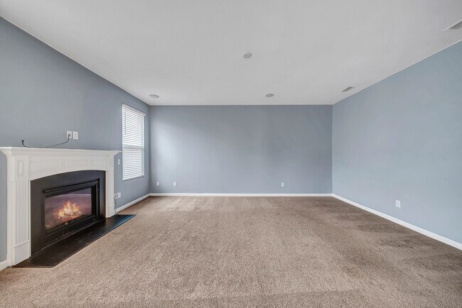 Building Photo - 507 Mt Carmel Rd