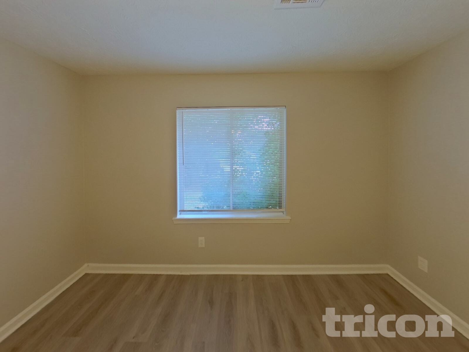 Building Photo - 3224 Creekwood Dr