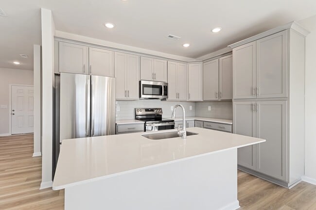 Building Photo - 5142 Tommy Ln