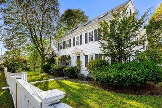 Building Photo - 30 Spray Ave