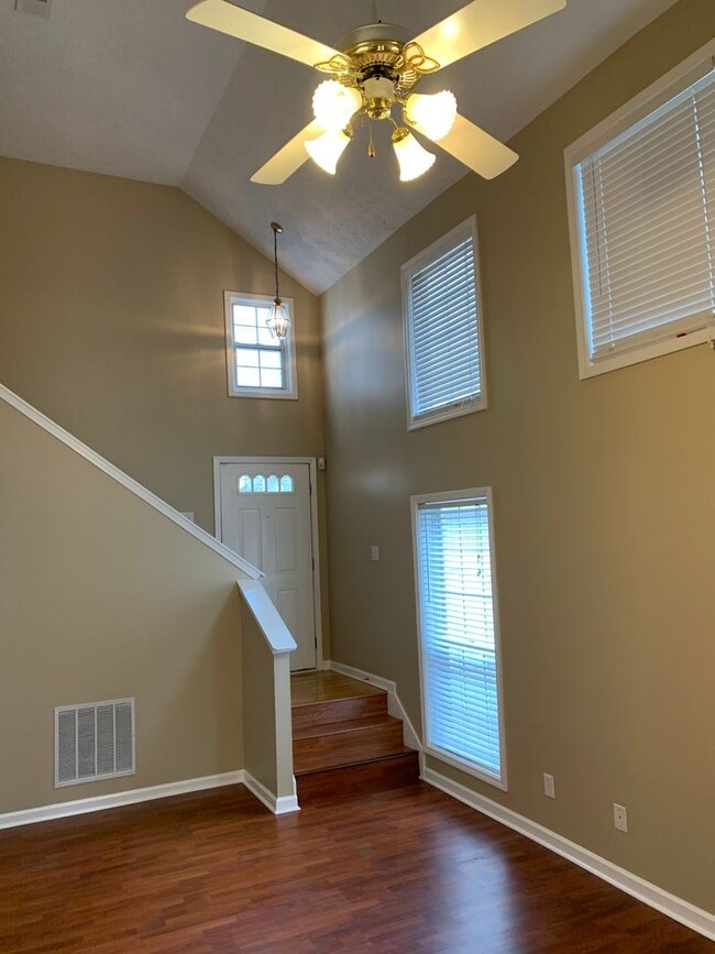 Building Photo - Charming 3BR/2.5BA Cul-de-Sac Home in Sought-After Avensong Community!