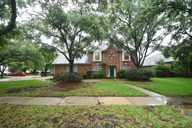 Building Photo - 10430 Sanibel Falls Ct