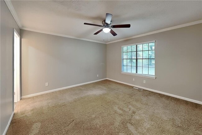 Building Photo - 4750 Jamerson Forest Cir