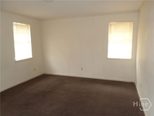 Building Photo - 203 W 58th St