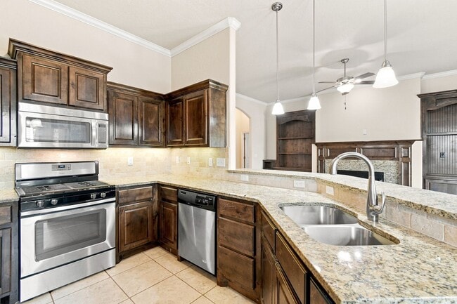Building Photo - 10724 Masters Cir
