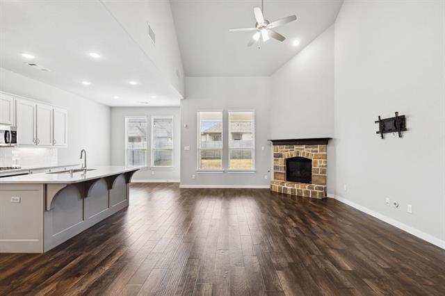 Building Photo - 1305 Swan Trl