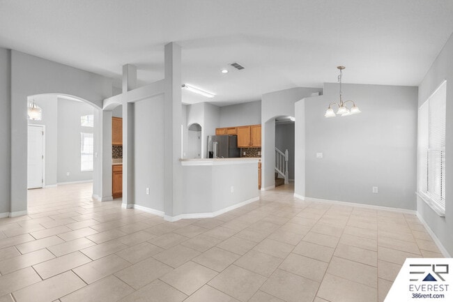 Building Photo - 7 Undermount Path E