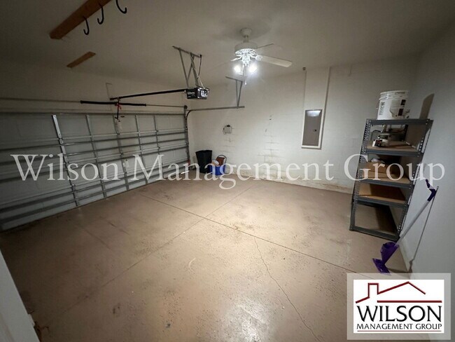 Building Photo - 512 Bella Rosa Cir