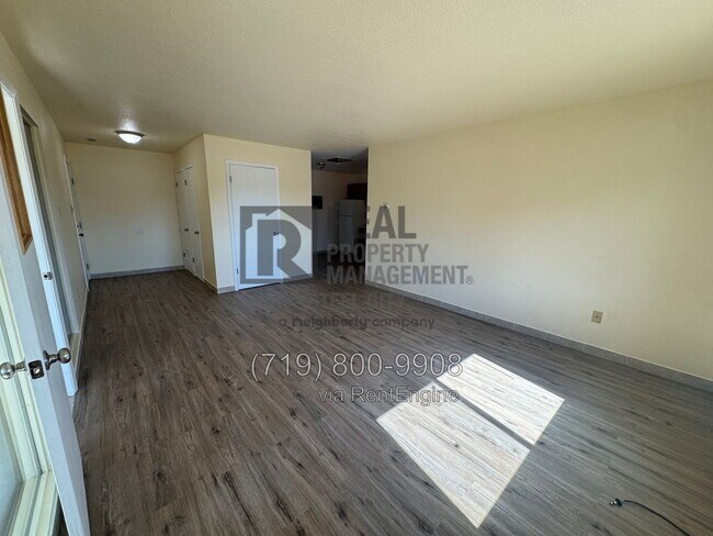 Building Photo - 2116 Norman Ln