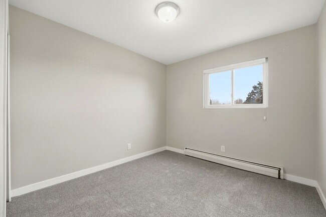Building Photo - 54 Minden Cir